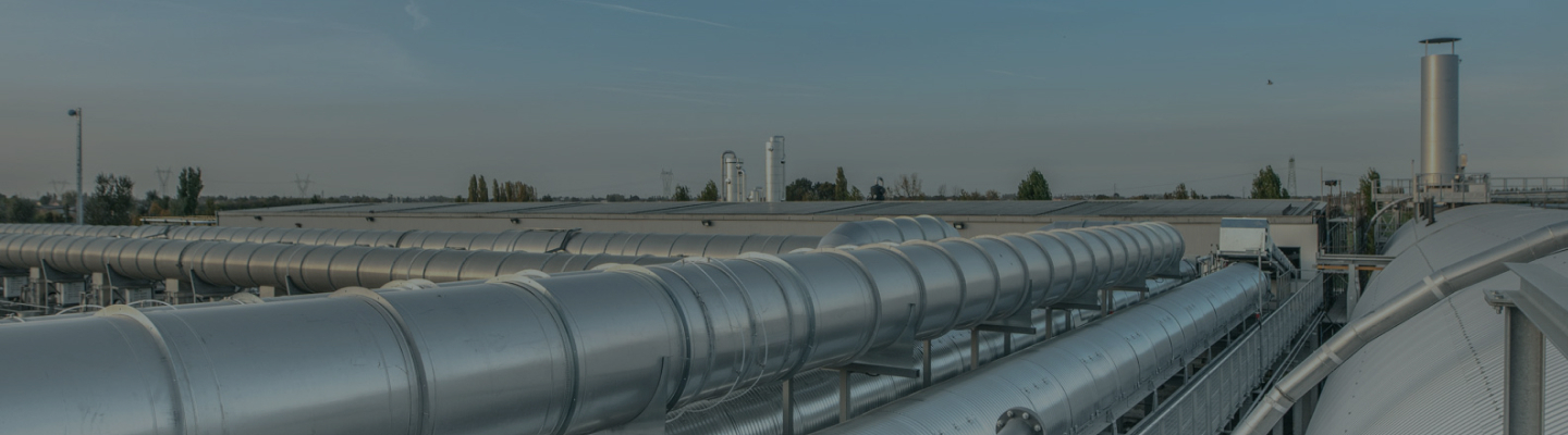 Piping on the roof of a plant