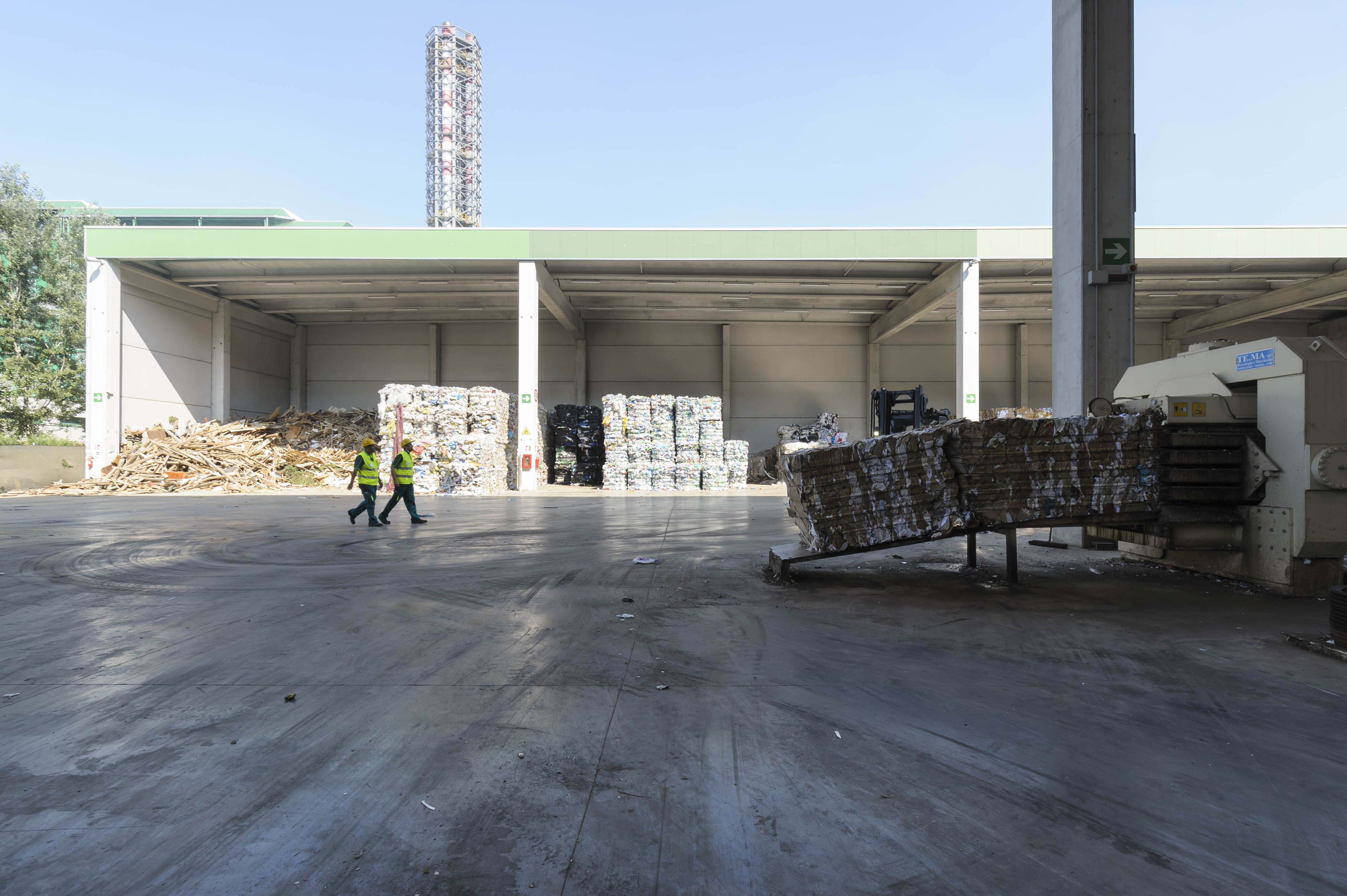 Overview Selection and recovery plant in Granarolo dell'Emilia (Bologna)